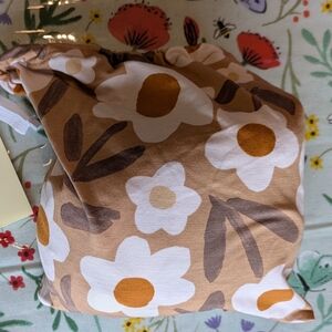 Little Sleepies Crib Sheet Daisy Daydream